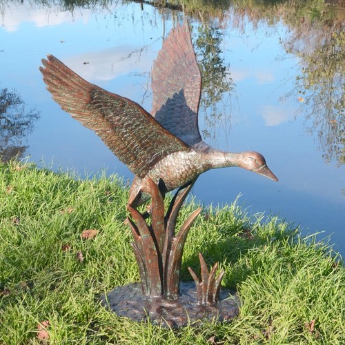 Flying duck bronze metal - flying,