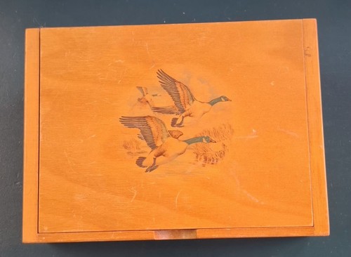 Vintage wooden box - box, flying
