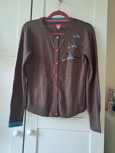 Joules size bird flying - joules,